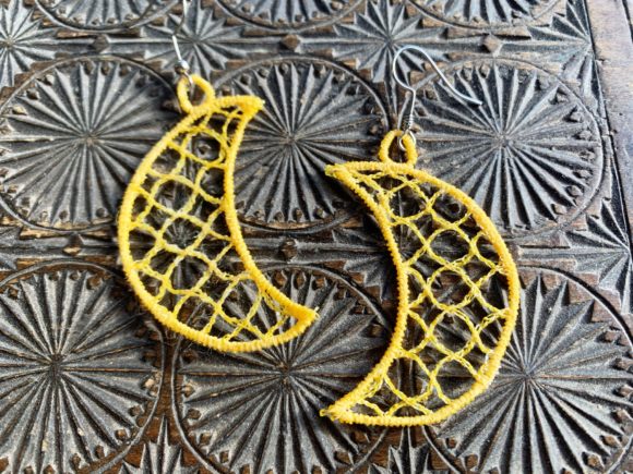Crescent Moon Earrings Embroidery Design
